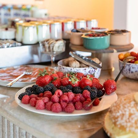 Tinah Saint-Tropez Hotel Luaran gambar
