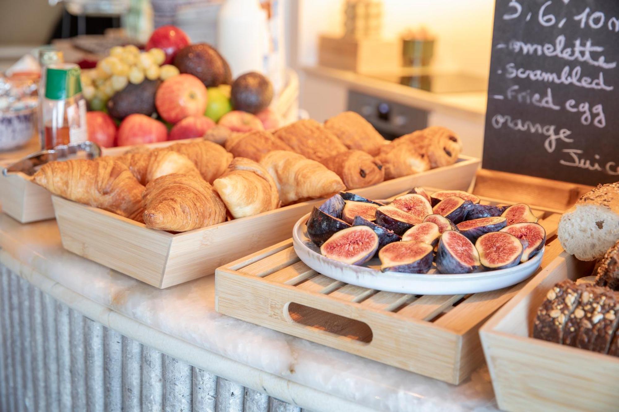 Tinah Saint-Tropez Hotel Luaran gambar