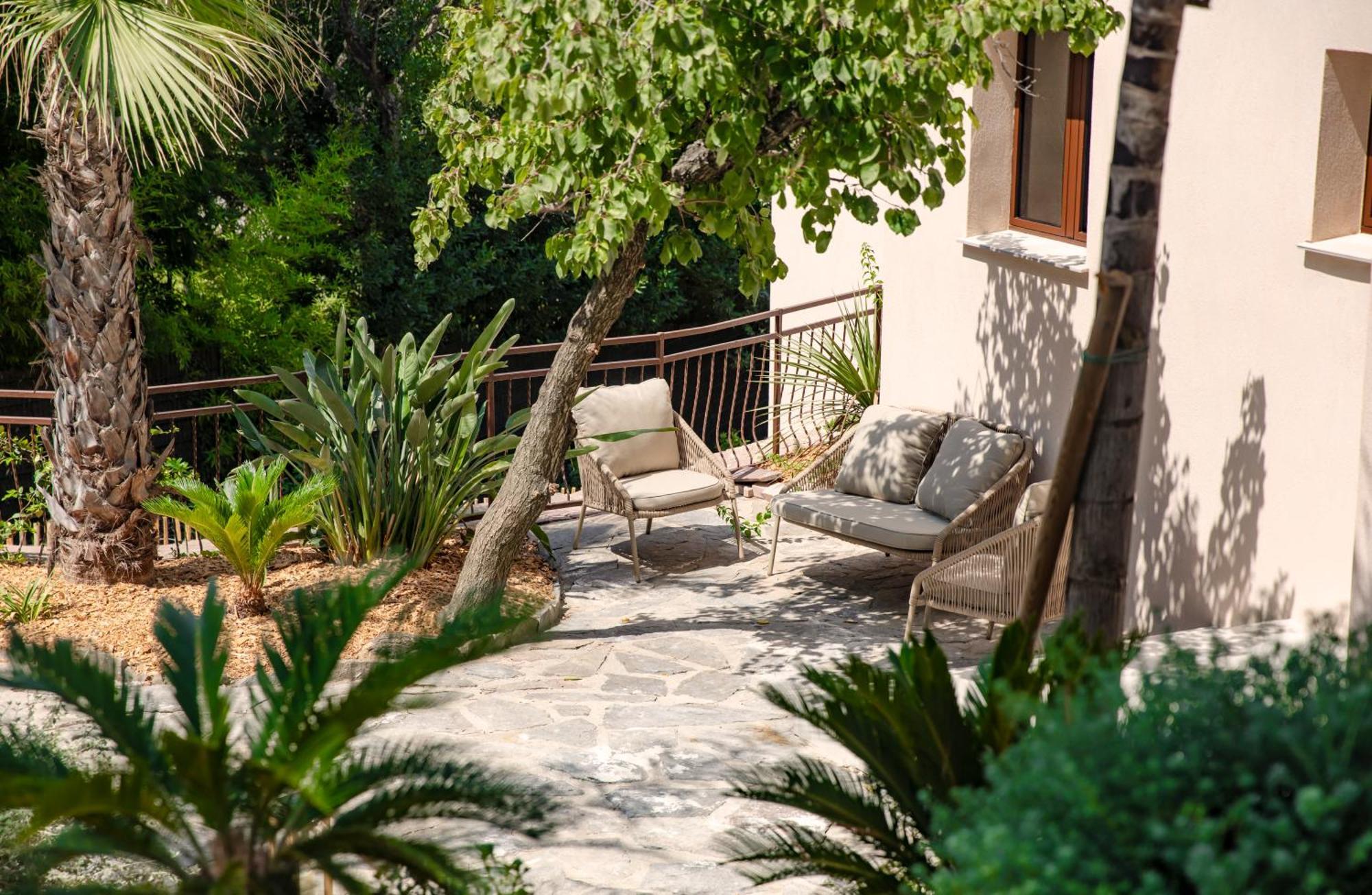 Tinah Saint-Tropez Hotel Luaran gambar