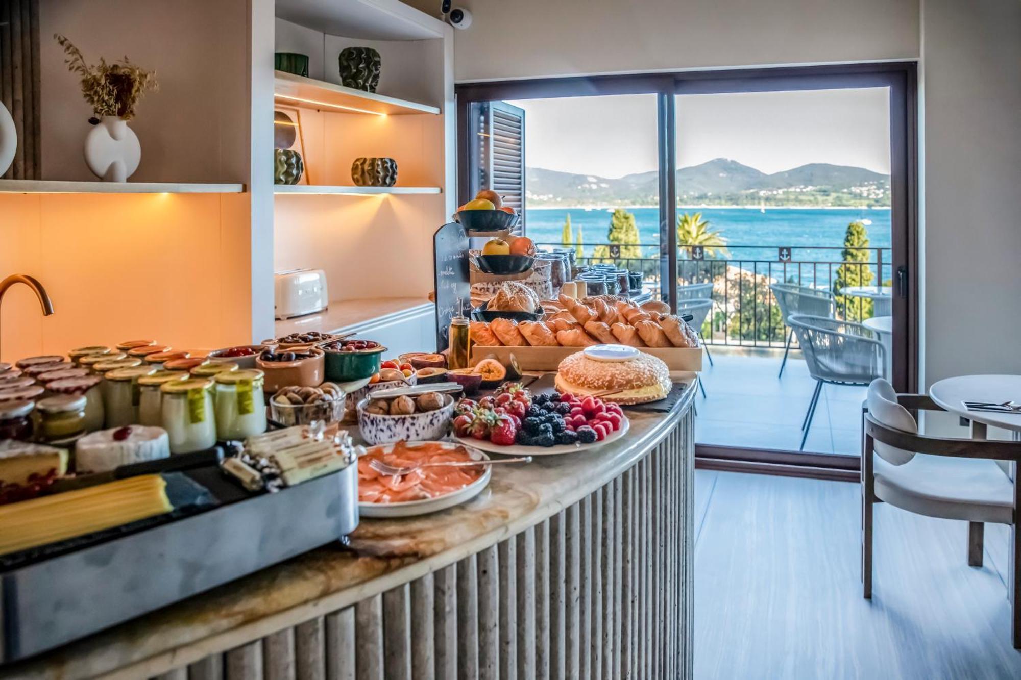 Tinah Saint-Tropez Hotel Luaran gambar