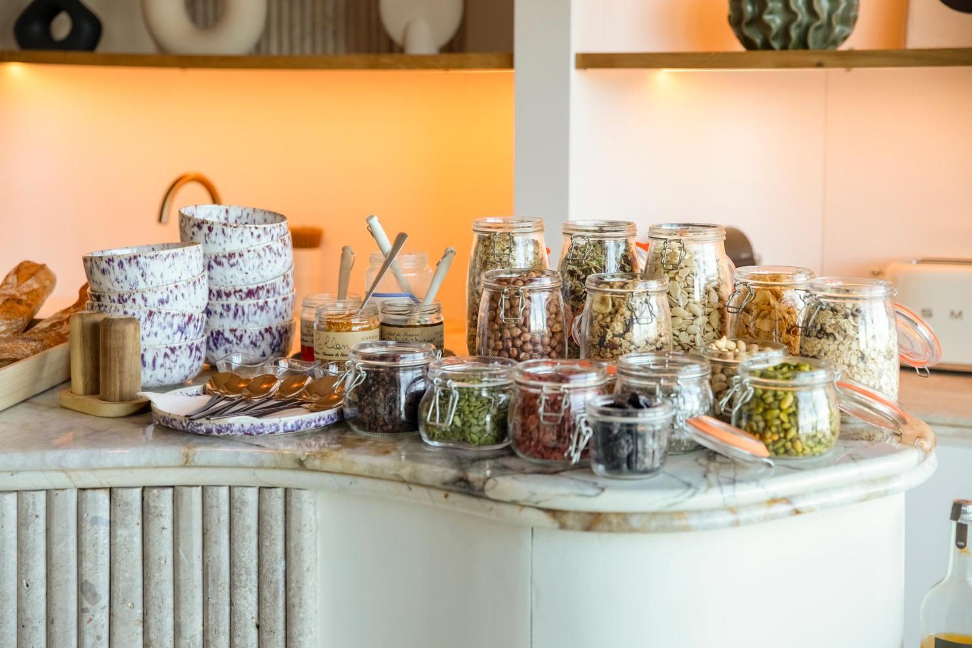 Tinah Saint-Tropez Hotel Luaran gambar